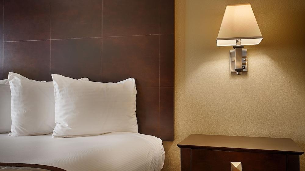 Best Western Luxury Inn Tracy Exteriér fotografie