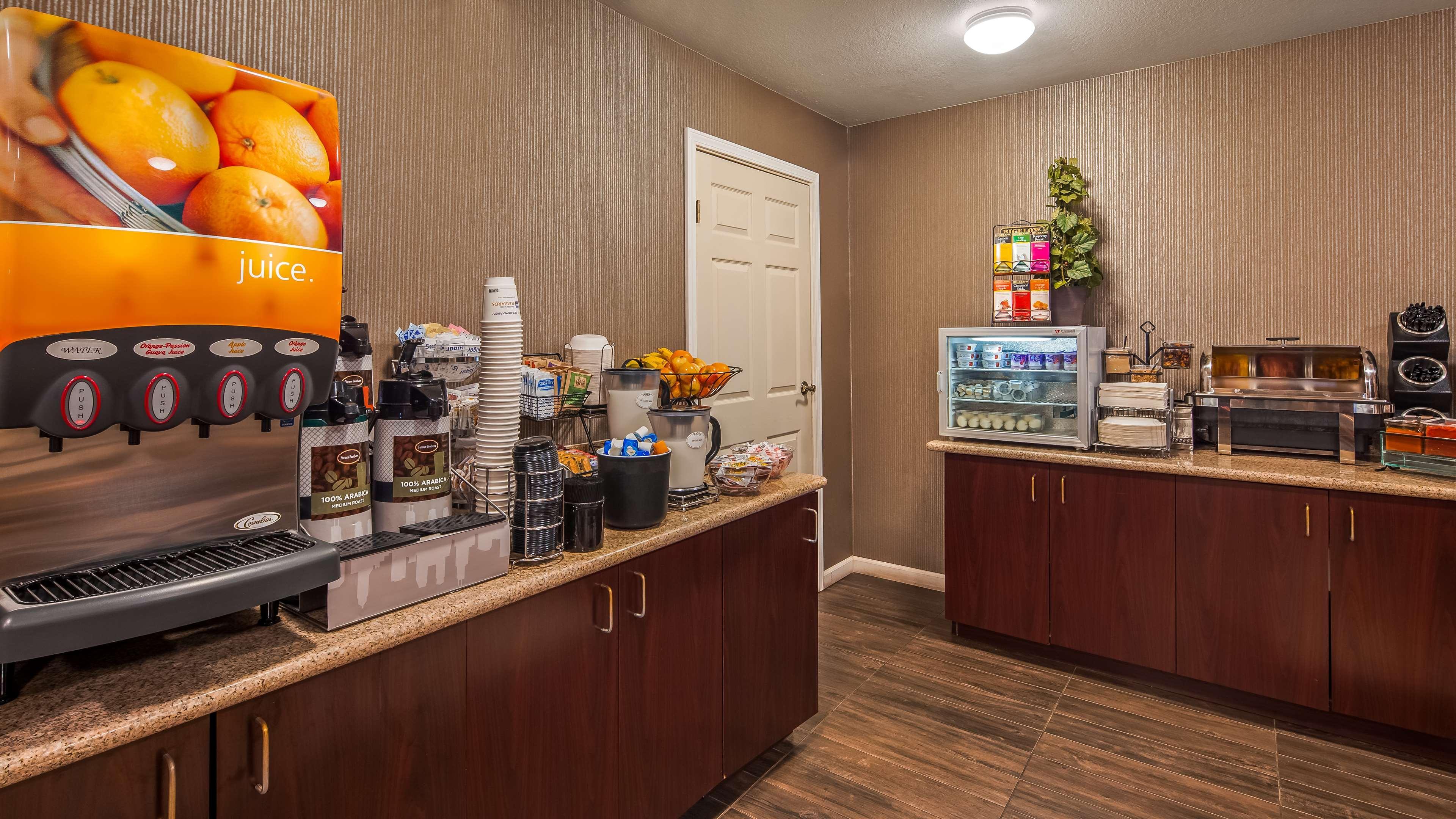 Best Western Luxury Inn Tracy Exteriér fotografie