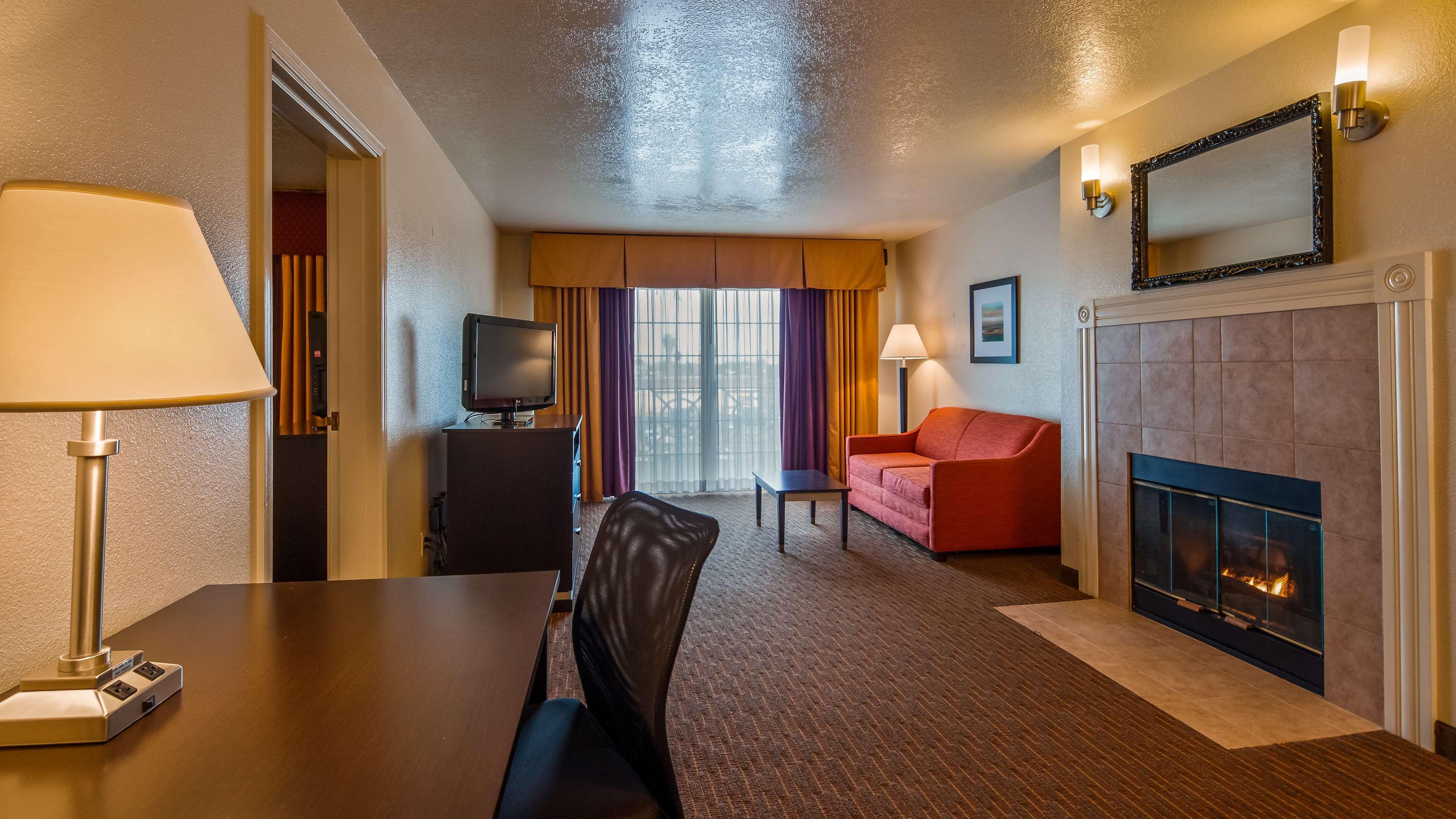 Best Western Luxury Inn Tracy Exteriér fotografie