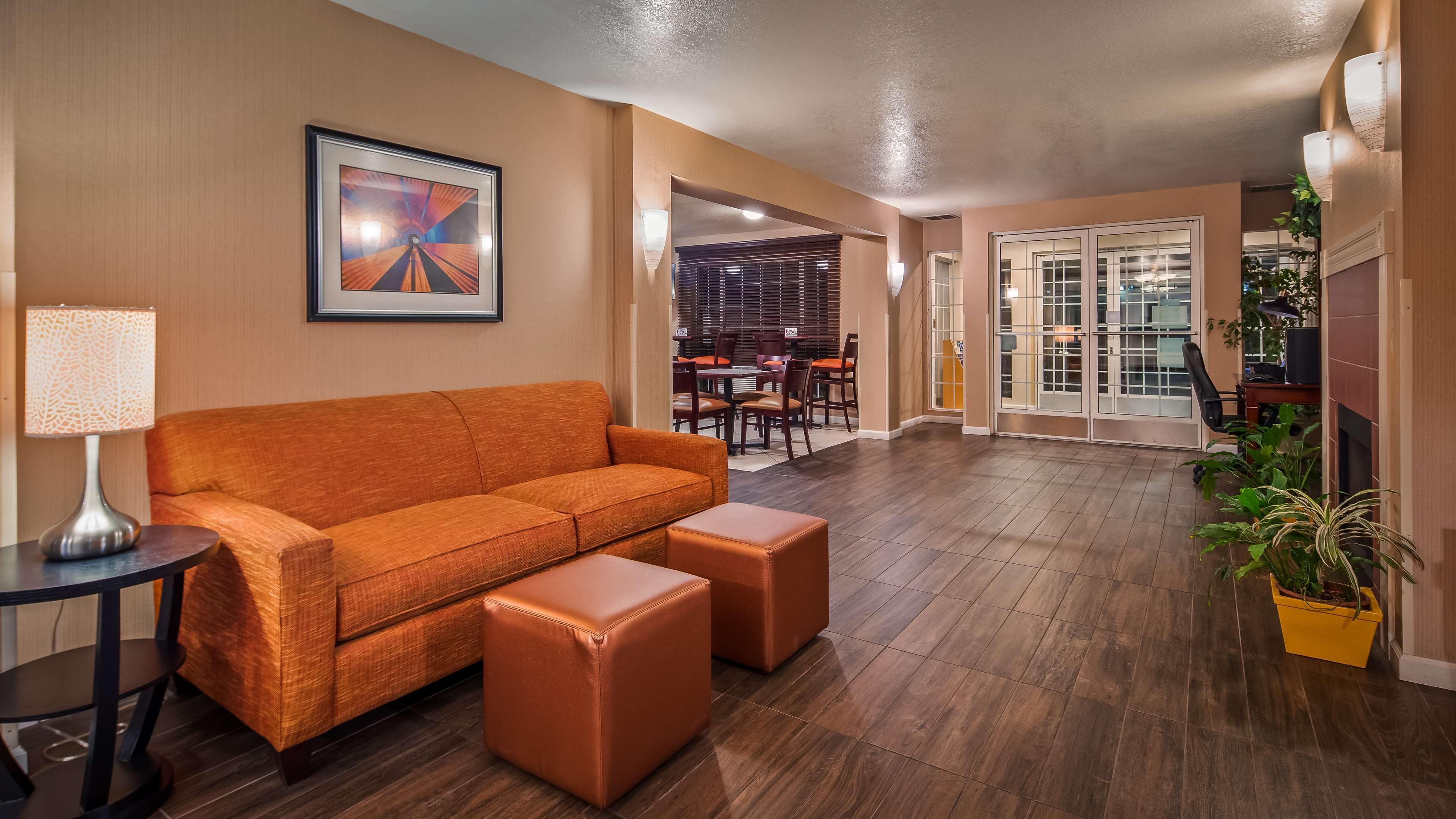 Best Western Luxury Inn Tracy Exteriér fotografie