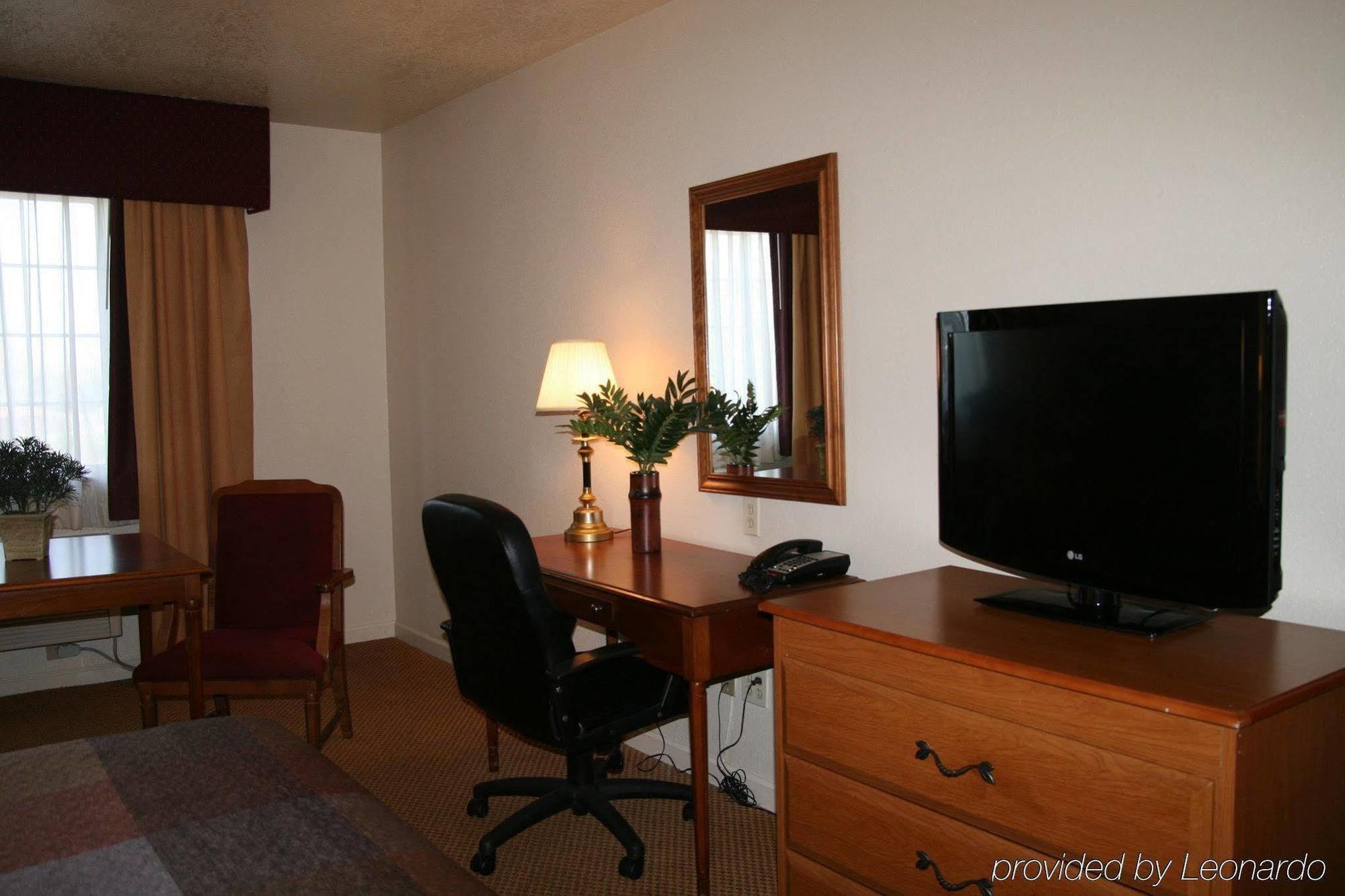 Best Western Luxury Inn Tracy Pokoj fotografie